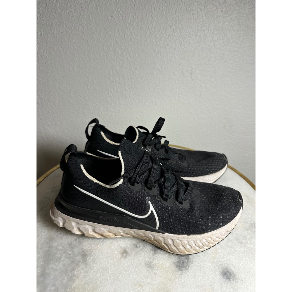 Nike React Infinity Run‎ Flyknit 2 Womens Black White Running Shoes
